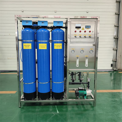 0.5T معالجة المياه المطهرة بالعكسية 1000 لتر / ساعة آلة المياه النقية الصناعية معدات مياه الشرب المباشرة