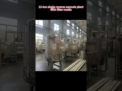 تم شحن 12 طن من معدات التناضح العكسي المفردة مع وسائل التصفية إلى ليبيا